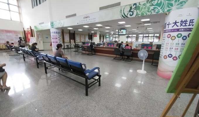 到戶政辦離婚登記請找台中台平離婚證人簽名